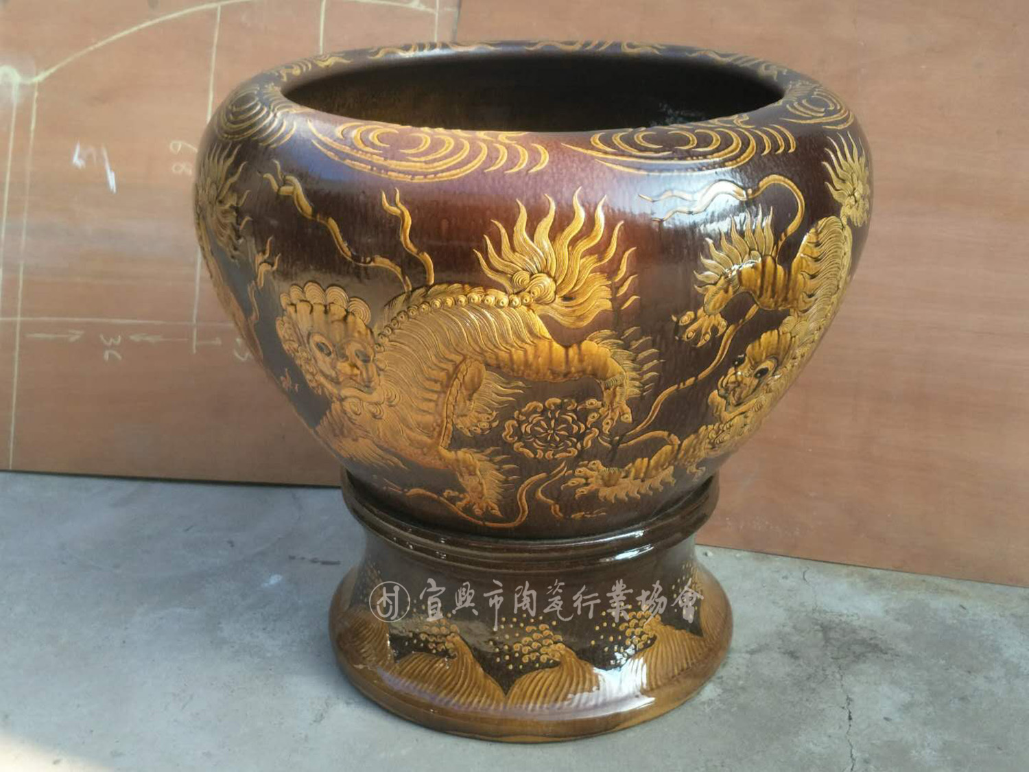 狮戏钵 gai.jpg