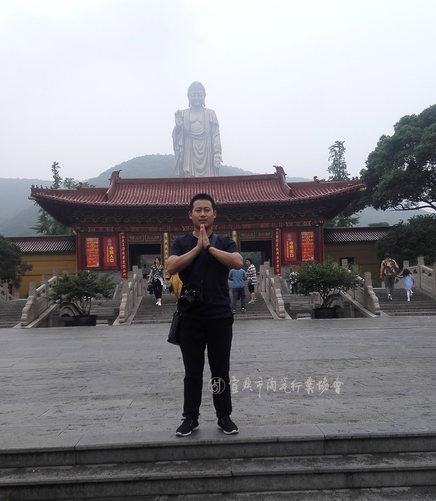 1653708871580449.jpg 人物3.jpg