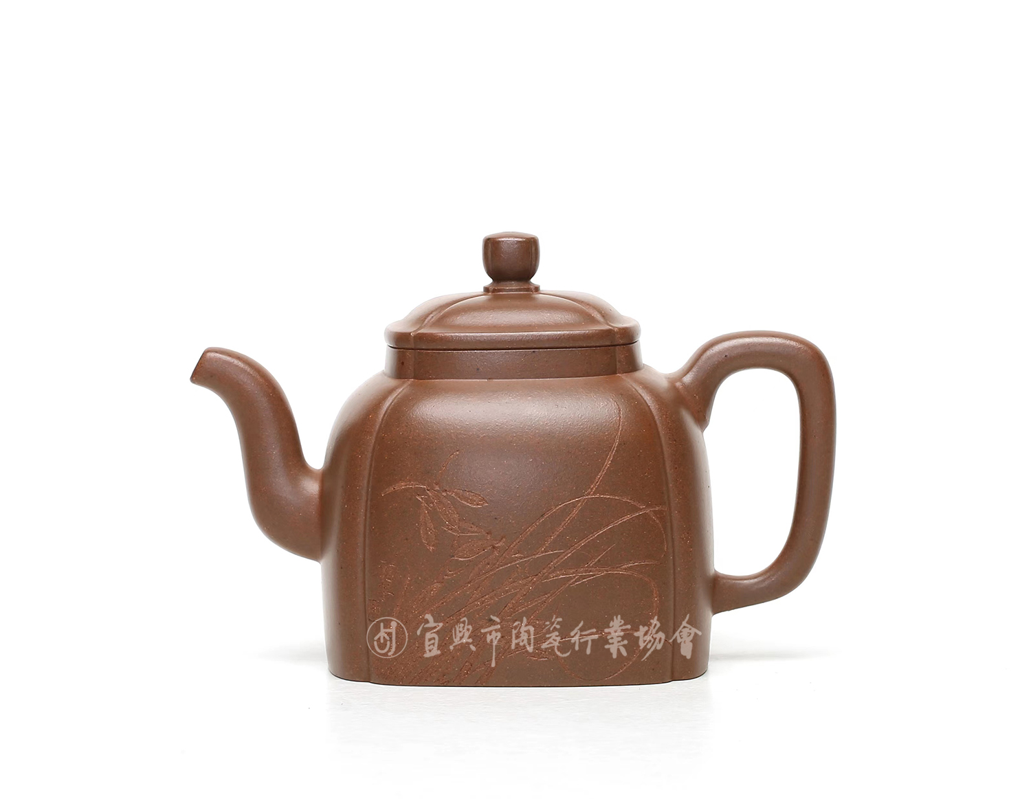 1682152897865112.jpg 鹤鸣壶.jpg