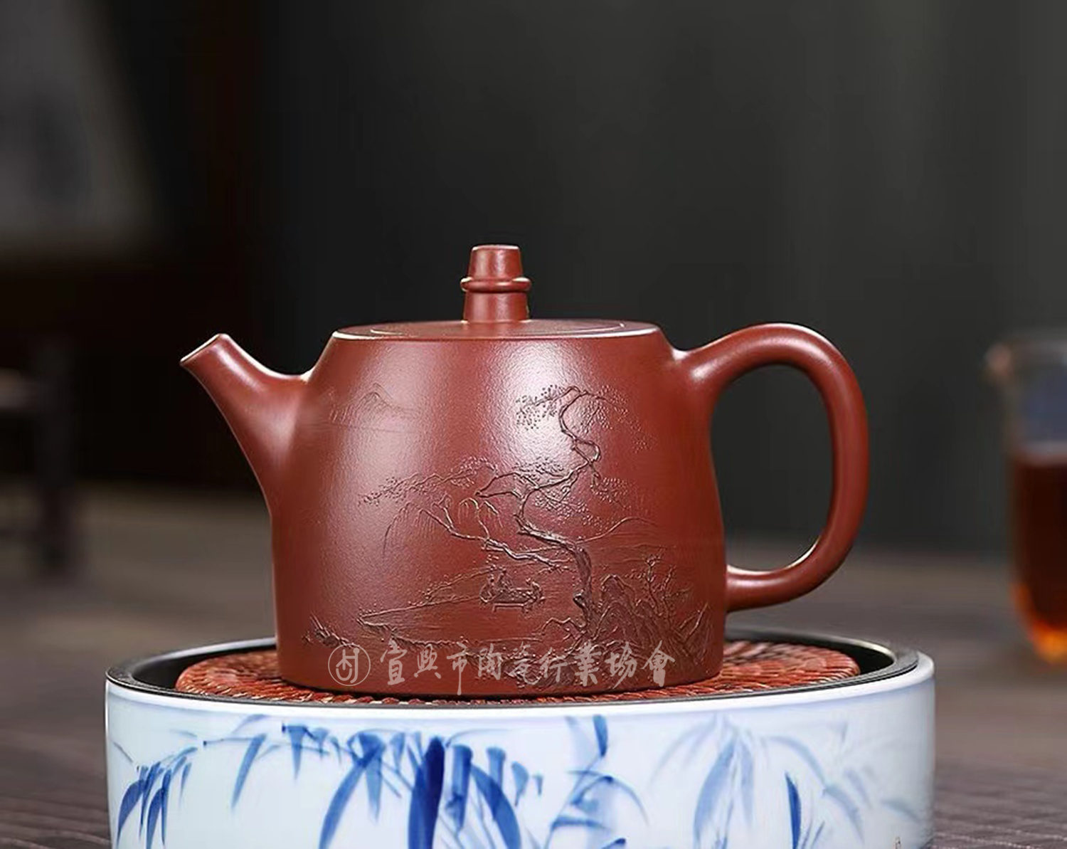 1682152943770938.jpg 汉铎壶.jpg