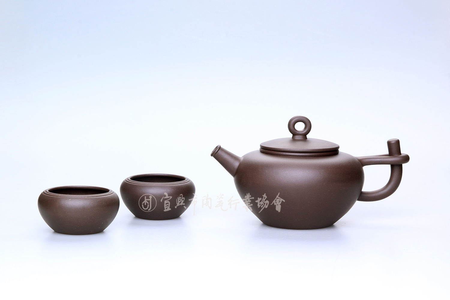 1695700241752503.jpg 汉风组壶.jpg