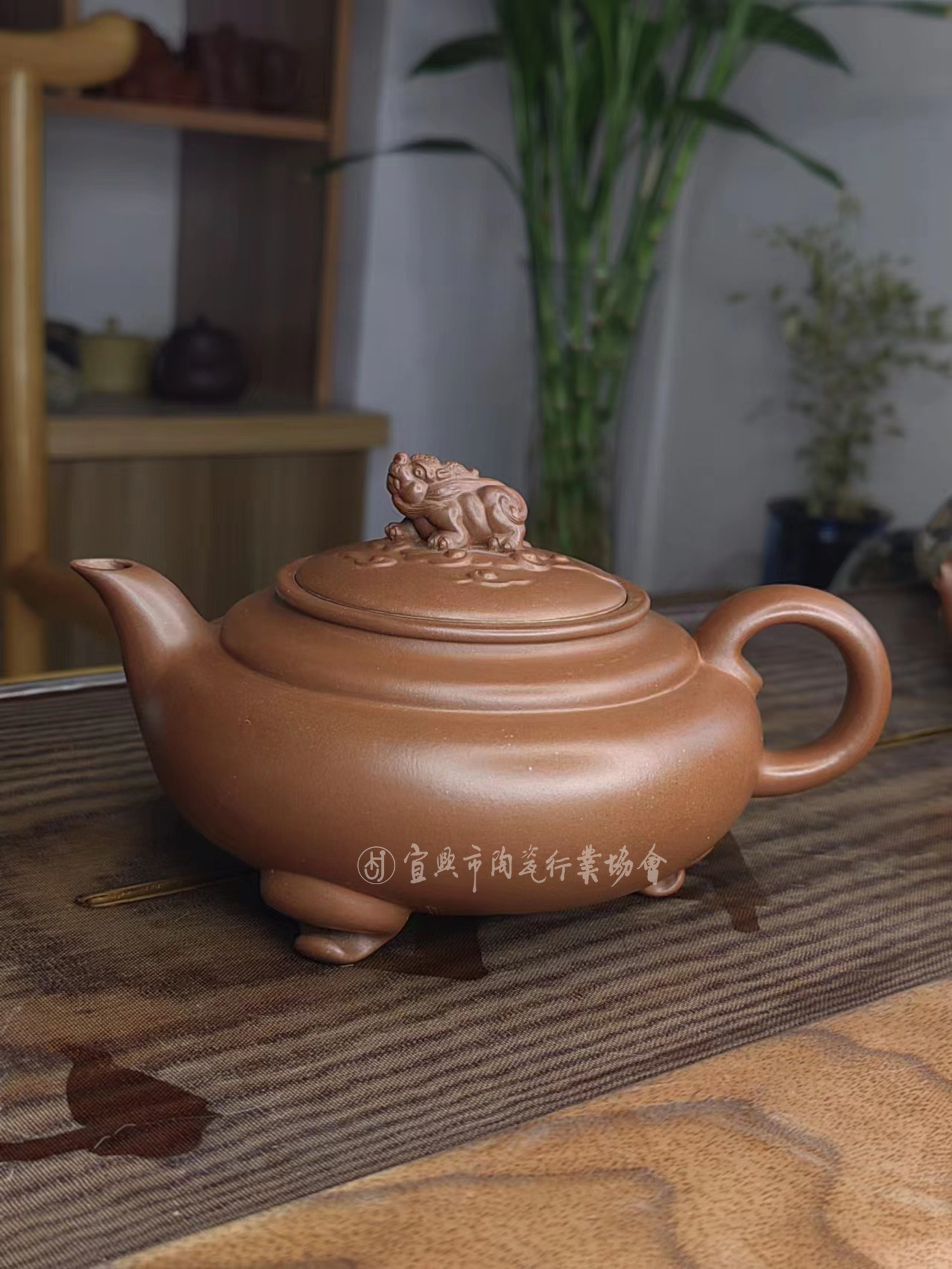 1702960568607848.jpg 三足祥瑞.jpg