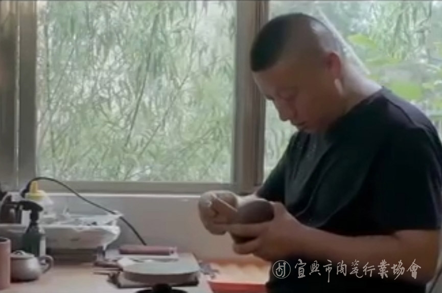 1728607532567164.jpg 刘强洪.jpg